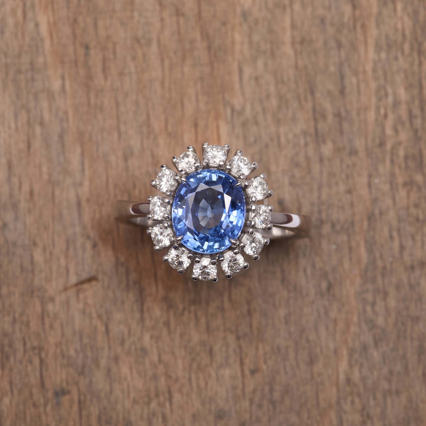 Bague marguerite - Saphir Cornflower 2.47 carats