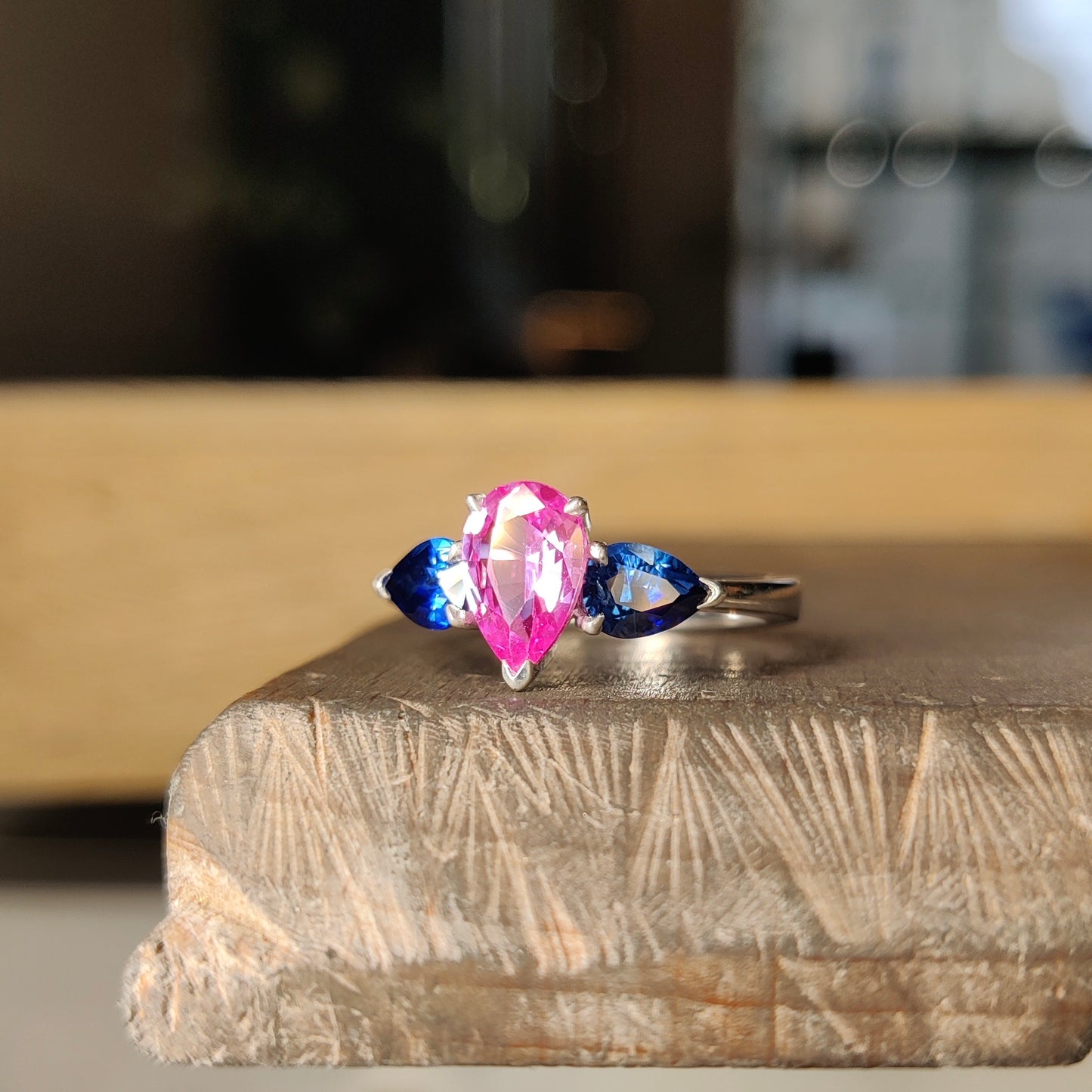 Bague Elahera – Saphir rose 1.12 carats