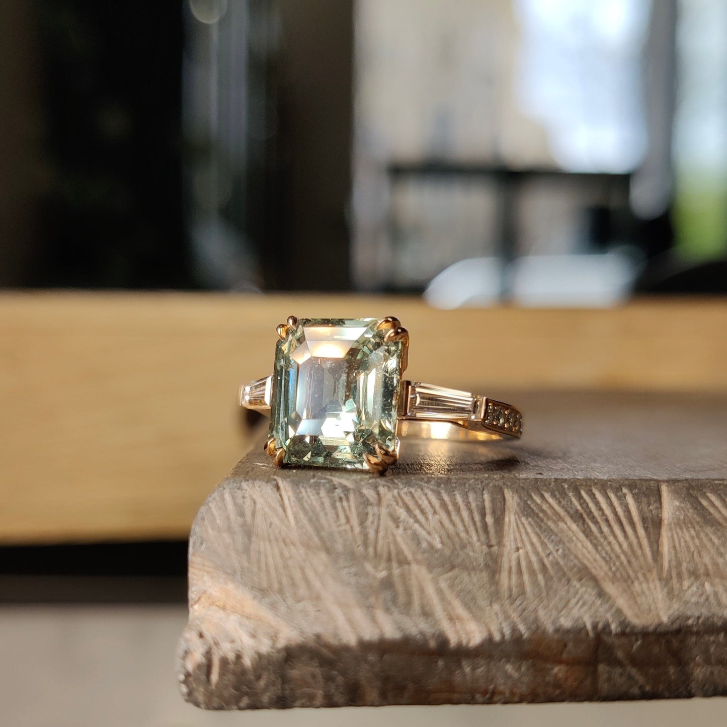 Bague Art Déco - Saphir Vert 5.45 carats